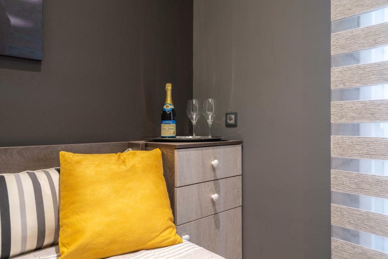 Cool Style Private Apartments Atenas Exterior foto